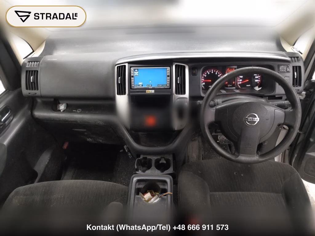 NISSAN SERENA 5D, miniaturka 4