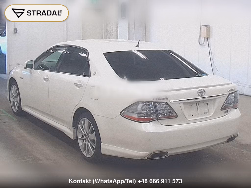 TOYOTA CROWN HYBRID, miniaturka 3