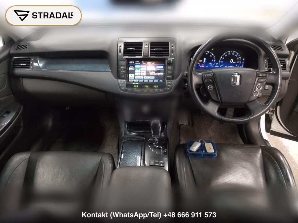 TOYOTA CROWN HYBRID, miniaturka 4