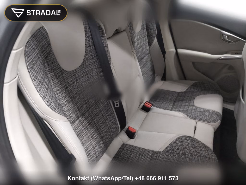 VOLVO V40 CROSS COUNTRY D4 MOMENTUM, miniaturka 7
