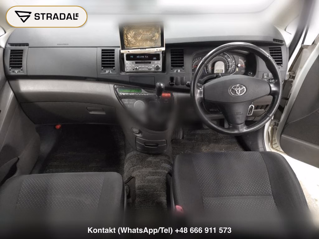 TOYOTA ISIS PLATANA, miniaturka 4