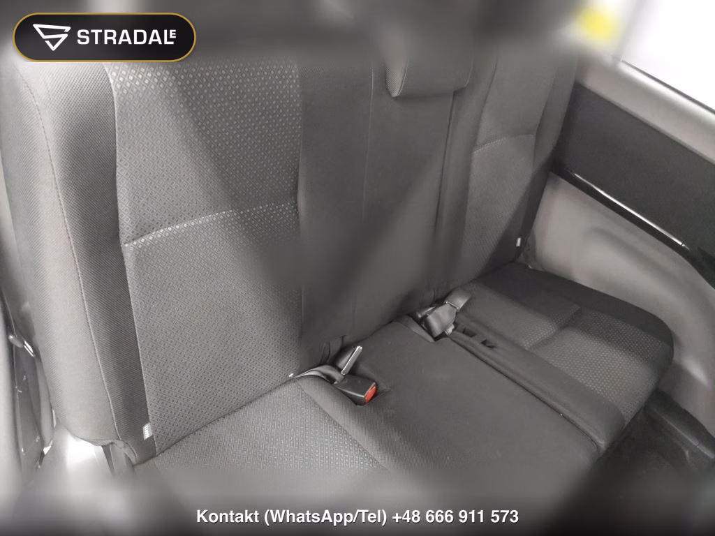 TOYOTA ISIS PLATANA, miniaturka 7