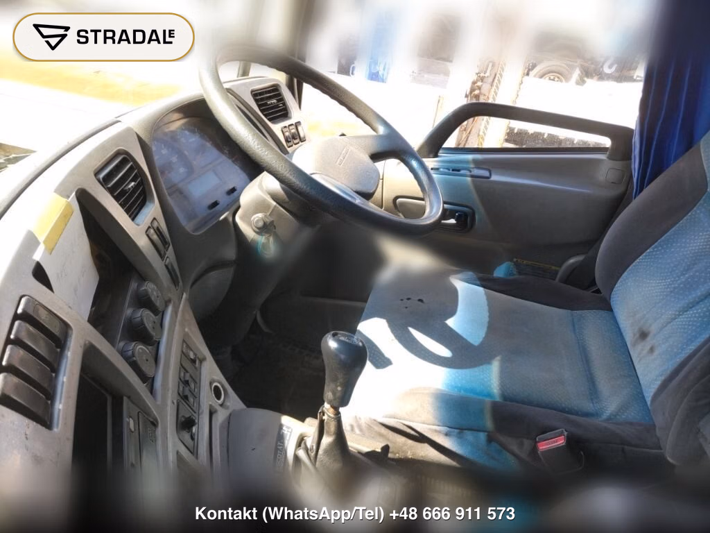 UD TRUCKS QUON BASE GRADE, miniaturka 4