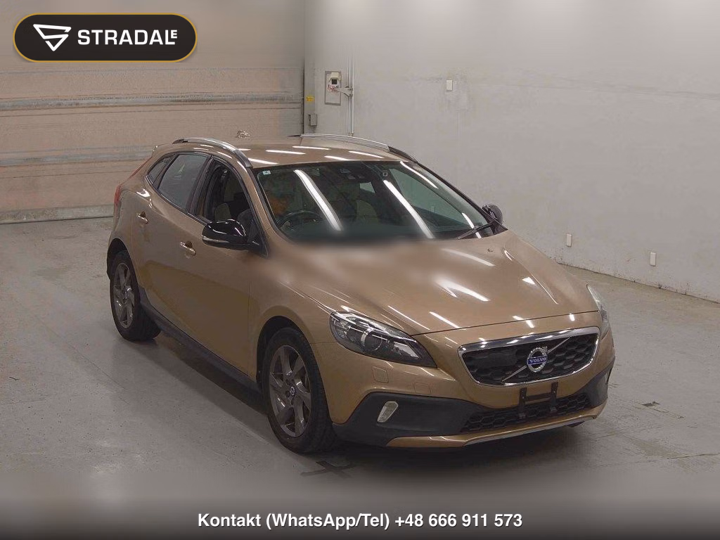 VOLVO V40 CROSS COUNTRY D4 SE 2016, aukcja z Japonii, zdjęcie 1