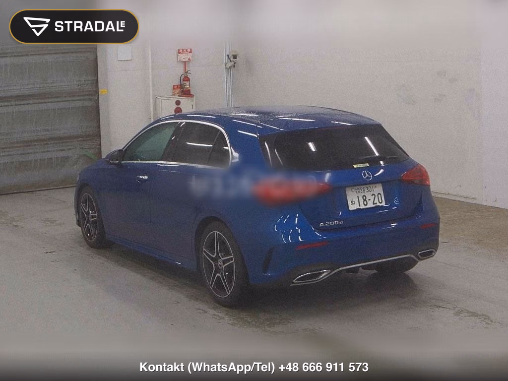 MERCEDES BENZ A-CLASS A200D AMG LINE, miniaturka 3