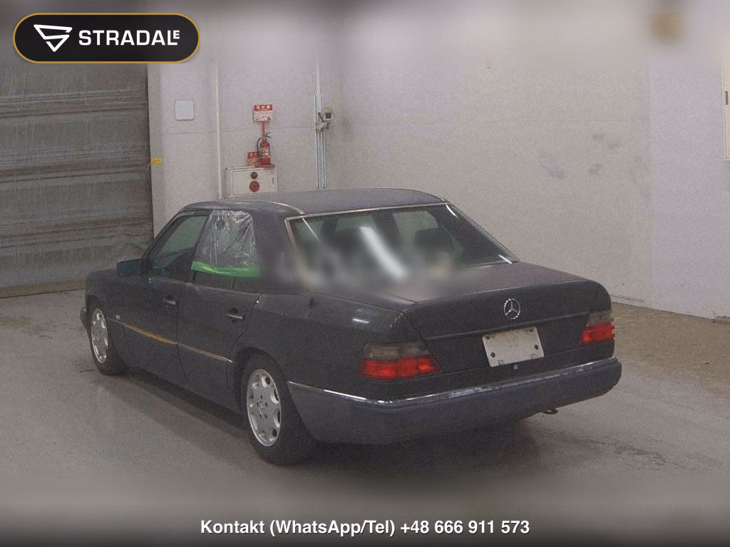 MERCEDES BENZ MEDIUM CLASS 4D 230E, miniaturka 3
