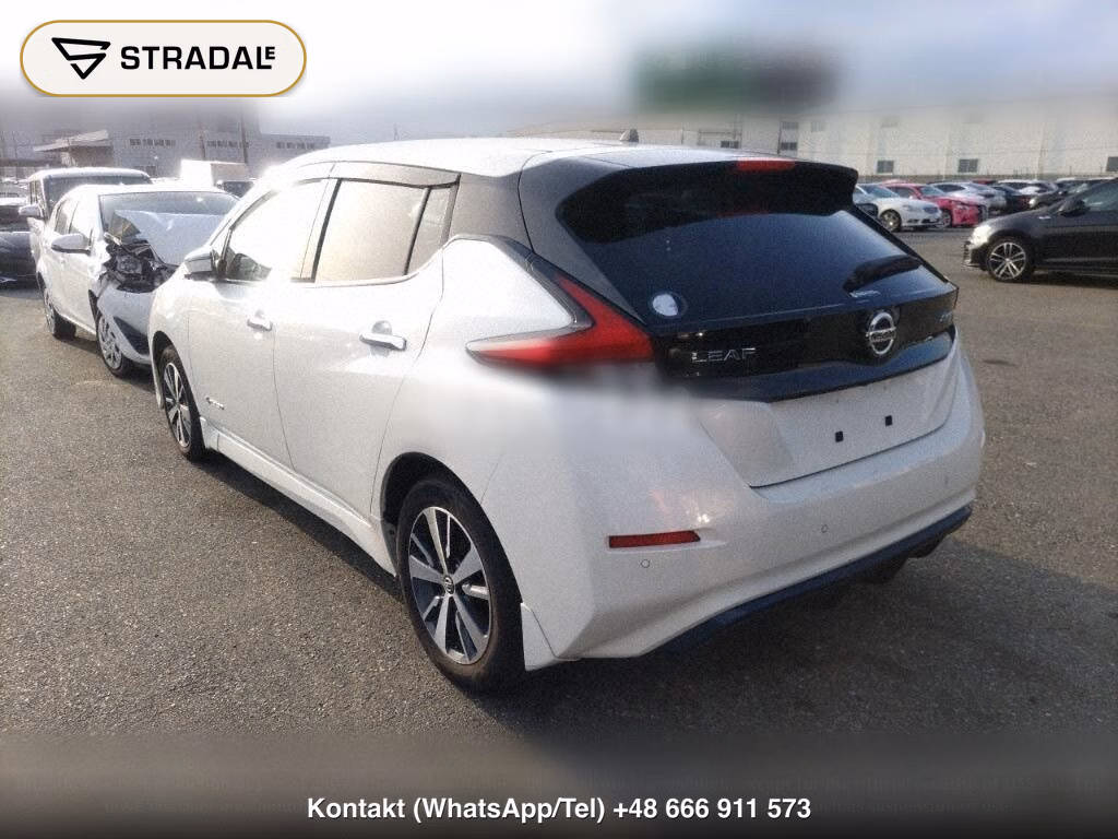 NISSAN LEAF X, miniaturka 3