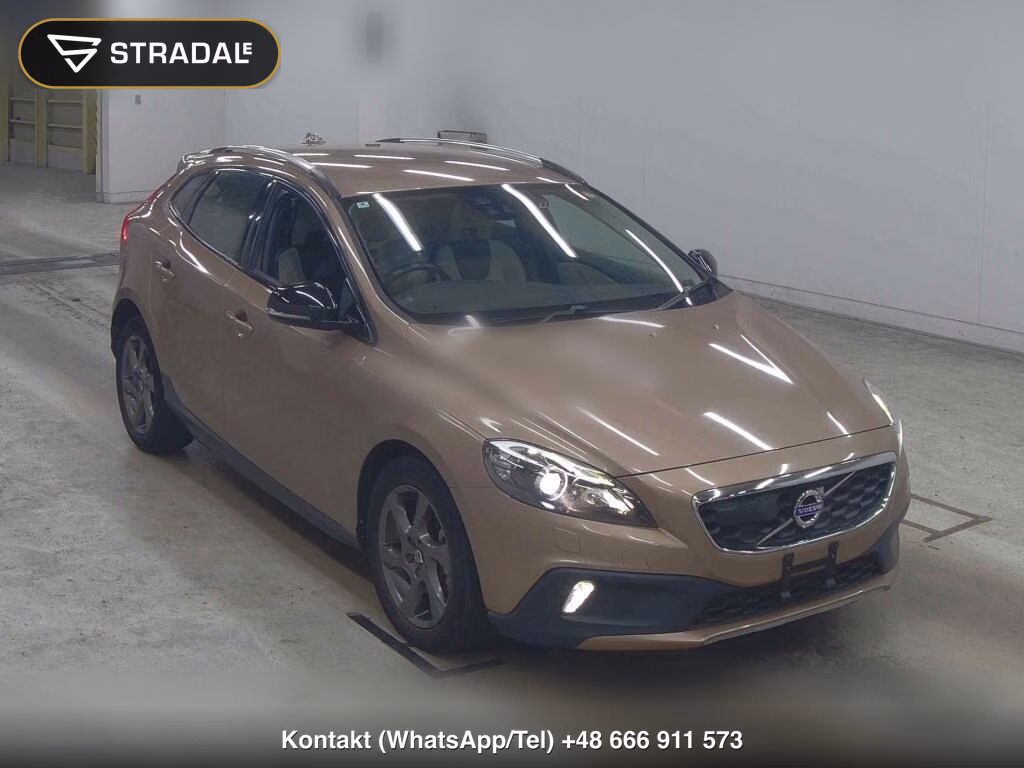 VOLVO V40 CROSS COUNTRY D4 SE 2016, aukcja z Japonii, zdjęcie 1