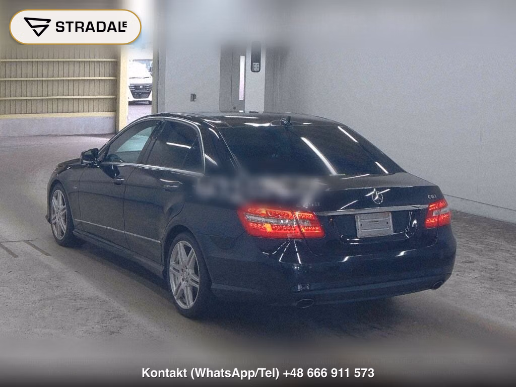 MERCEDES BENZ E-CLASS 4D, miniaturka 3