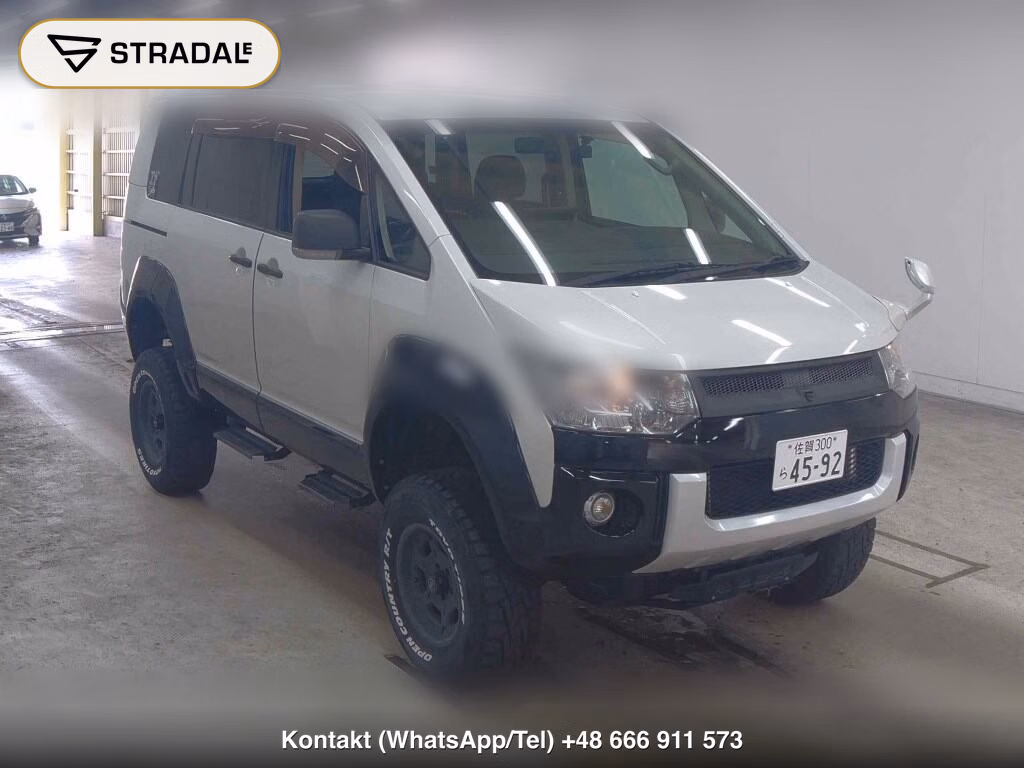MITSUBISHI DELICA D:5 4WD CHAMONIX 2009, aukcja z Japonii, zdjęcie 1
