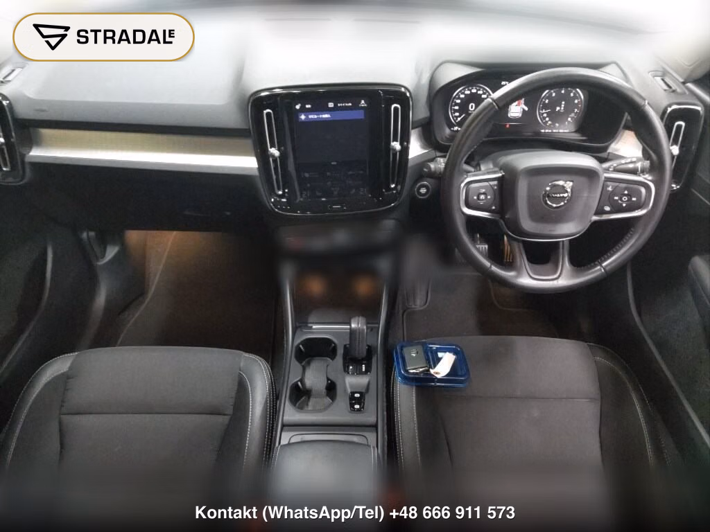 VOLVO XC40 4WD T4 AWD MOMENTUM, miniaturka 4