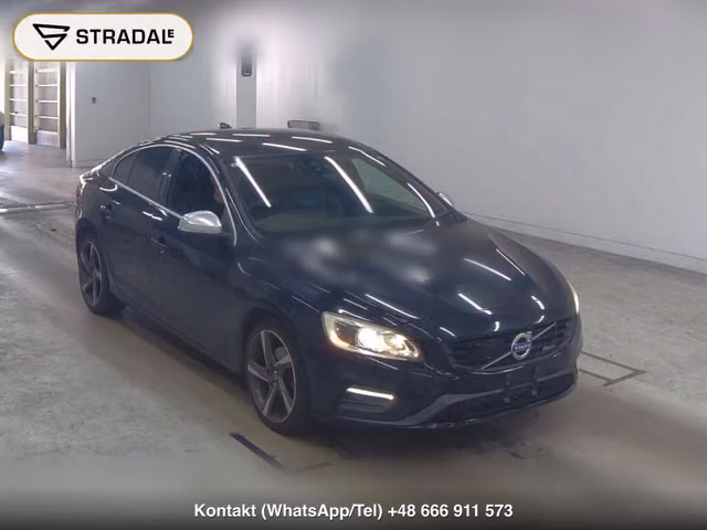 VOLVO S60 T4 R-DESIGN 2013, samochód z aukcji Japonii