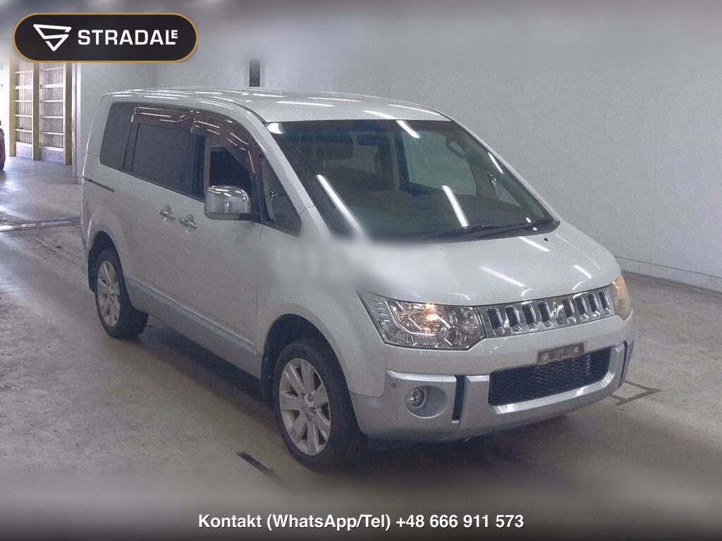 MITSUBISHI DELICA D:5 4WD CHAMONIX, miniaturka 2