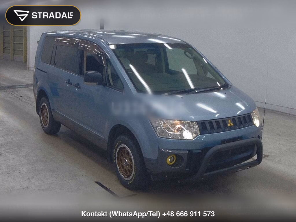 MITSUBISHI DELICA D:5 4WD CHAMONIX, miniaturka 2