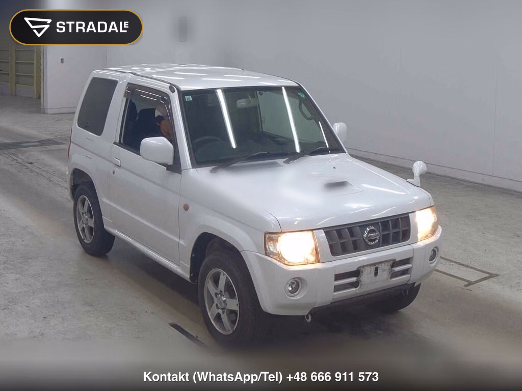 NISSAN KIX 3D 4WD RX 2011, aukcja z Japonii, zdjęcie 1