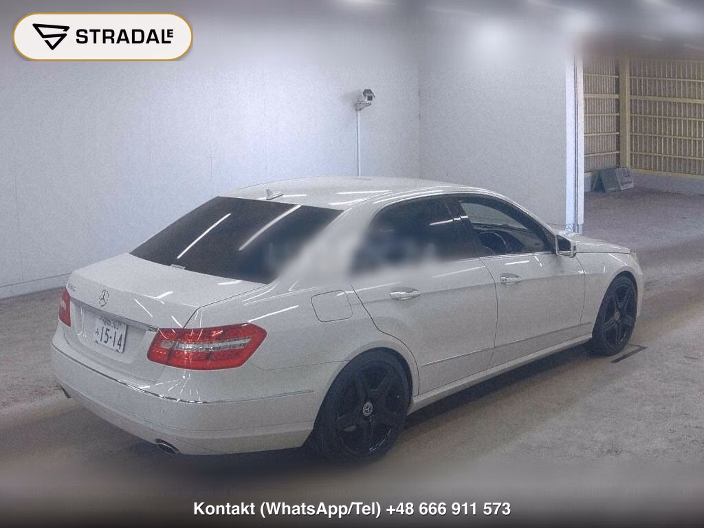 MERCEDES BENZ E-CLASS 4D E300, miniaturka 6