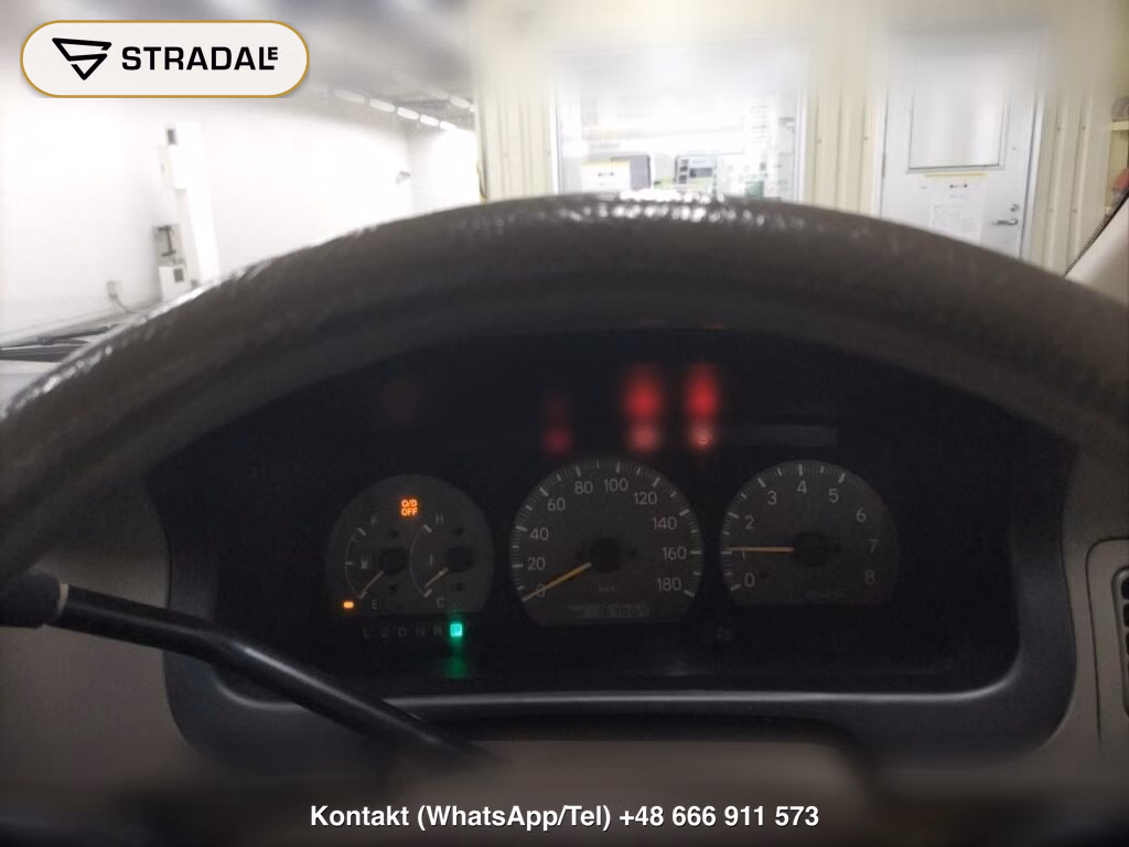 TOYOTA GRAND HIACE 4D, miniaturka 6