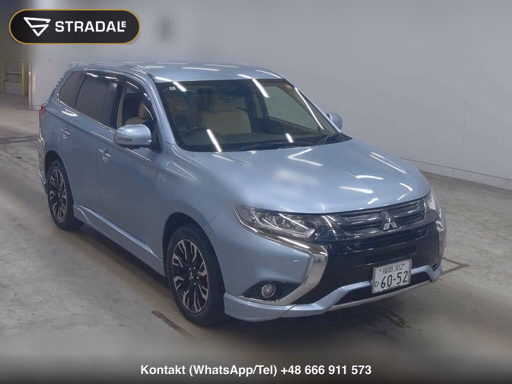 MITSUBISHI OUTLANDER PHEV 4WD G NAVI PACKAGE 2016, aukcja z Japonii, zdjęcie 1