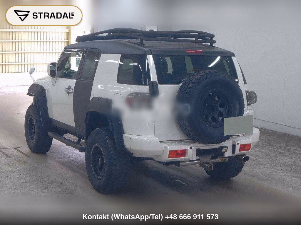TOYOTA FJ CRUISER 4WD, miniaturka 3