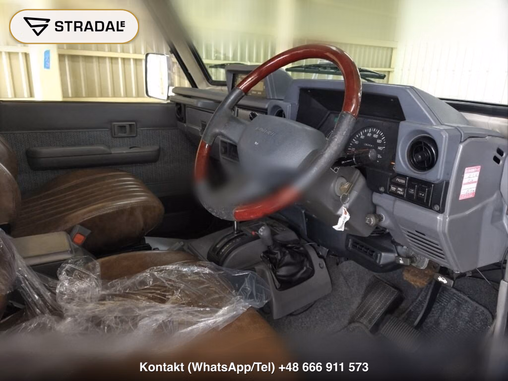 TOYOTA LAND CRUISER 70 3D 4WD ZX, miniaturka 3