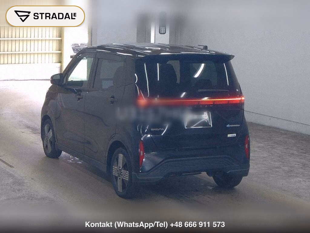 NISSAN SAKURA G, miniaturka 3
