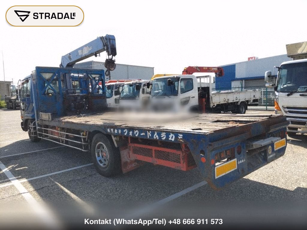 UD TRUCKS CONDOR, miniaturka 3