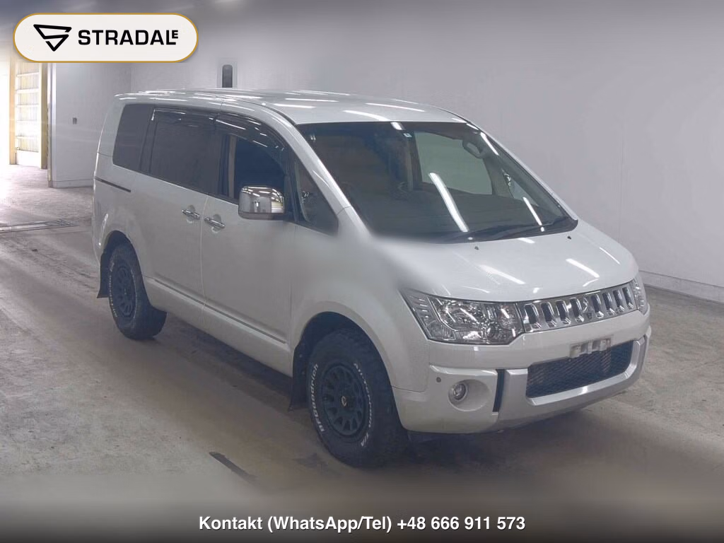MITSUBISHI DELICA D:5 4WD CHAMONIX 2016, aukcja z Japonii, zdjęcie 1