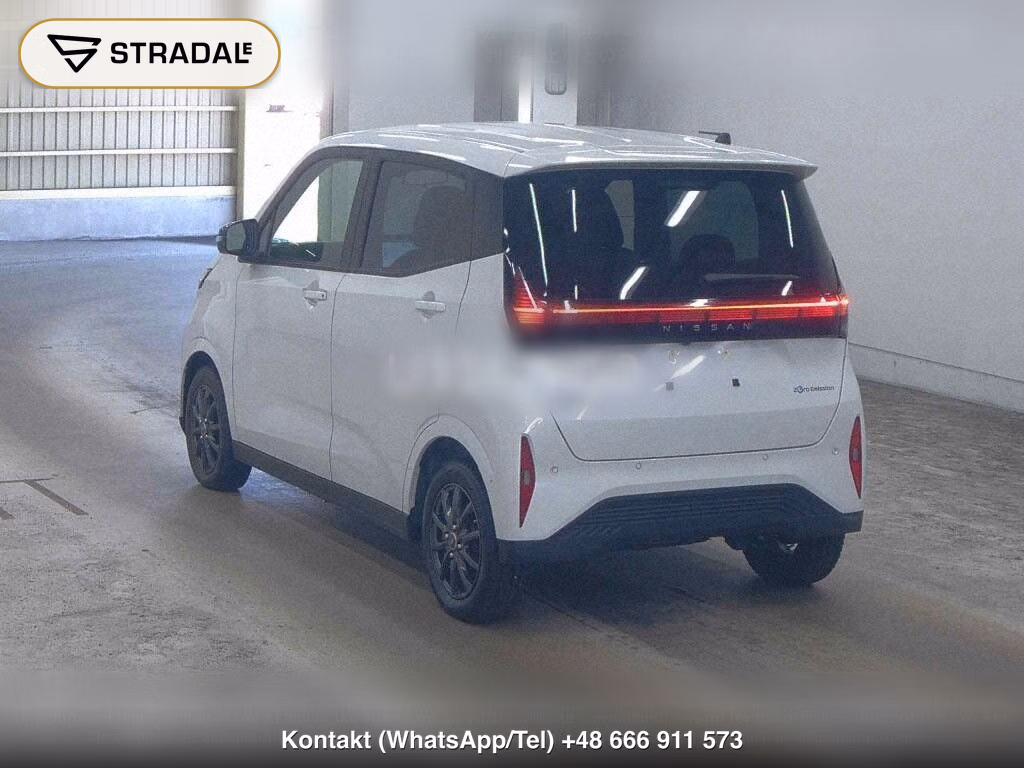NISSAN SAKURA G, miniaturka 3