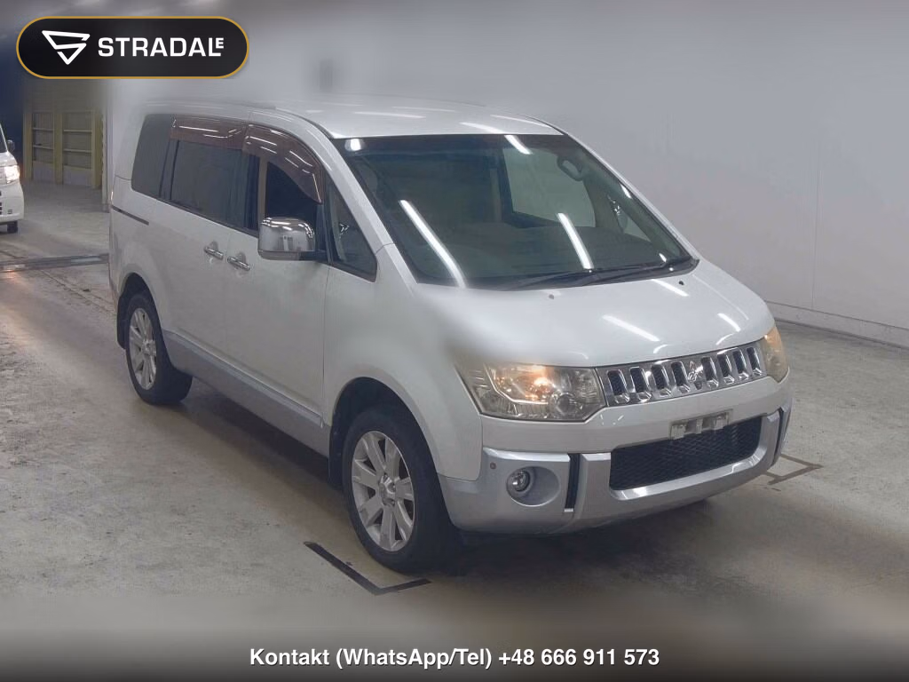 MITSUBISHI DELICA D:5 4WD CHAMONIX 2010, aukcja z Japonii, zdjęcie 1
