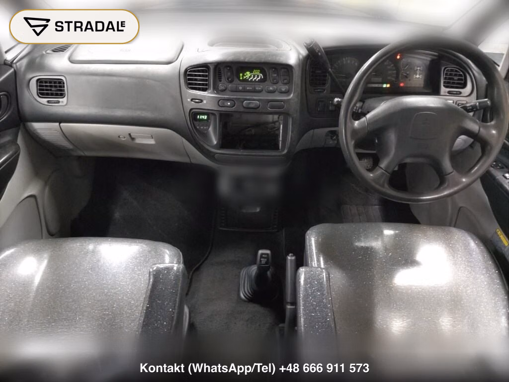 MITSUBISHI DELICA SPACE GEAR 4D 4WD CHAMONIX, miniaturka 4