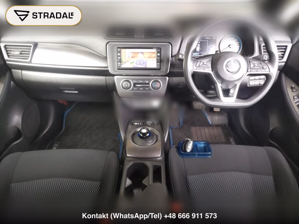 NISSAN LEAF S, miniaturka 4