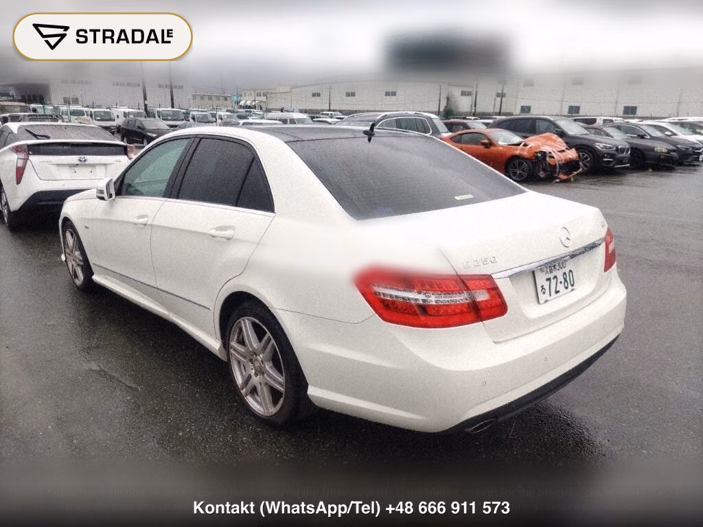 MERCEDES BENZ E-CLASS 4D E250CGI BLUEEFFICIENCY AVANTGARDE, miniaturka 3