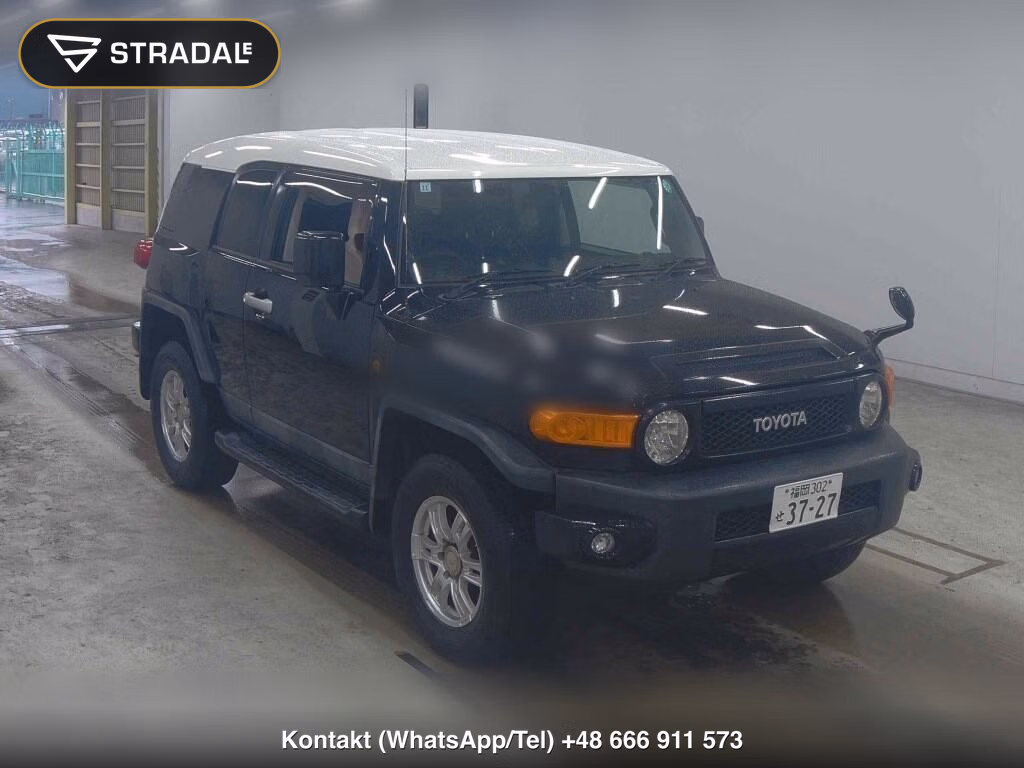 TOYOTA FJ CRUISER 4WD BASE GRADE 2011, aukcja z Japonii, zdjęcie 1