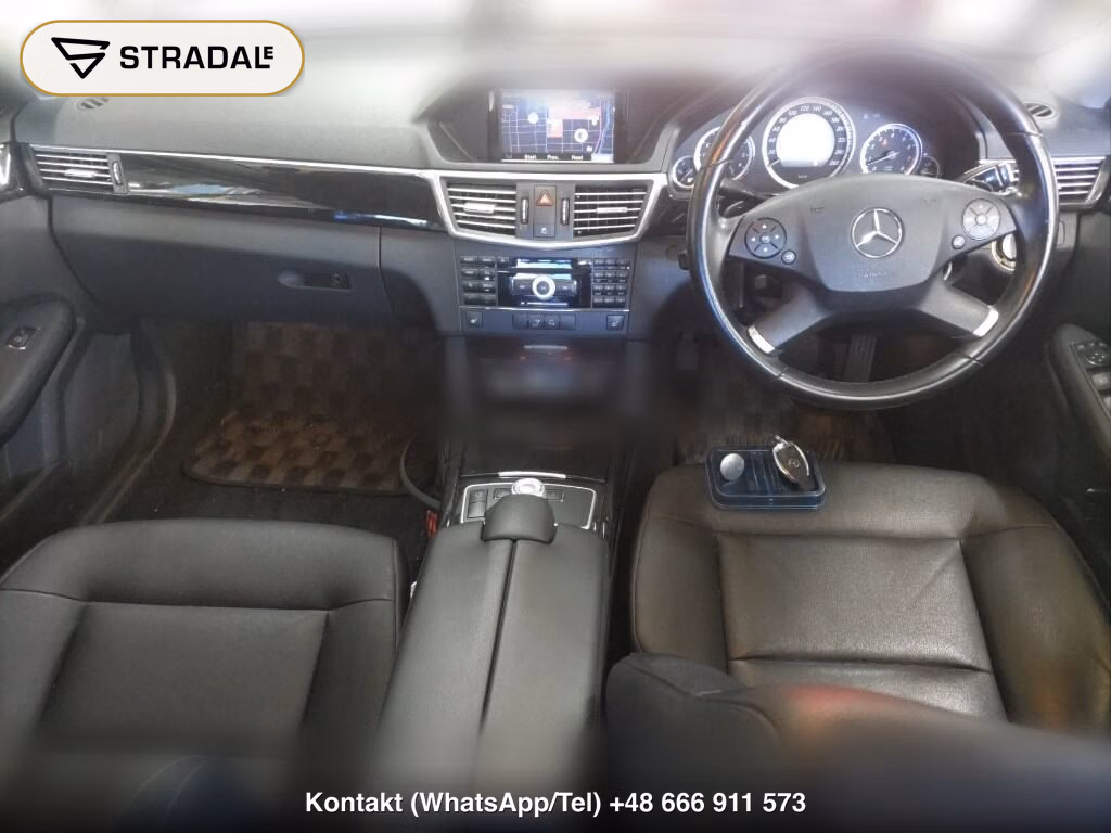 MERCEDES BENZ E-CLASS 4D E300 AVANTGARDE, miniaturka 4