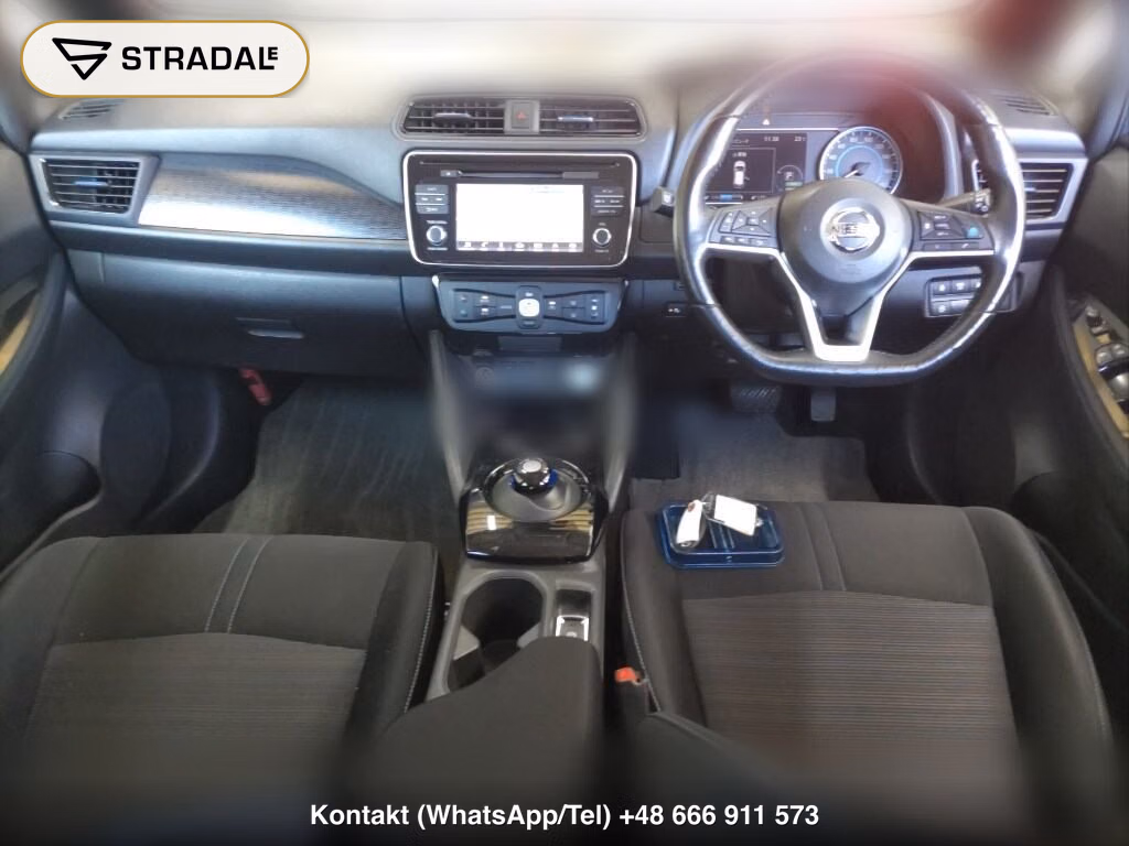 NISSAN LEAF X, miniaturka 4
