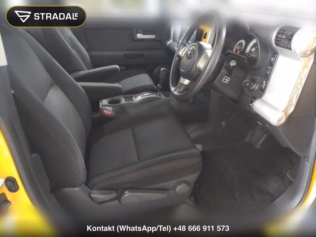 TOYOTA FJ CRUISER 4WD, miniaturka 4
