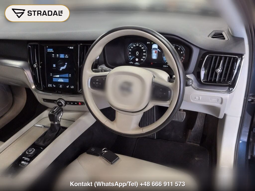 VOLVO V60 T5 MOMENTUM, miniaturka 4