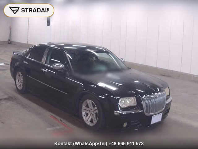CHRYSLER 300C 2012, samochód z aukcji Japonii