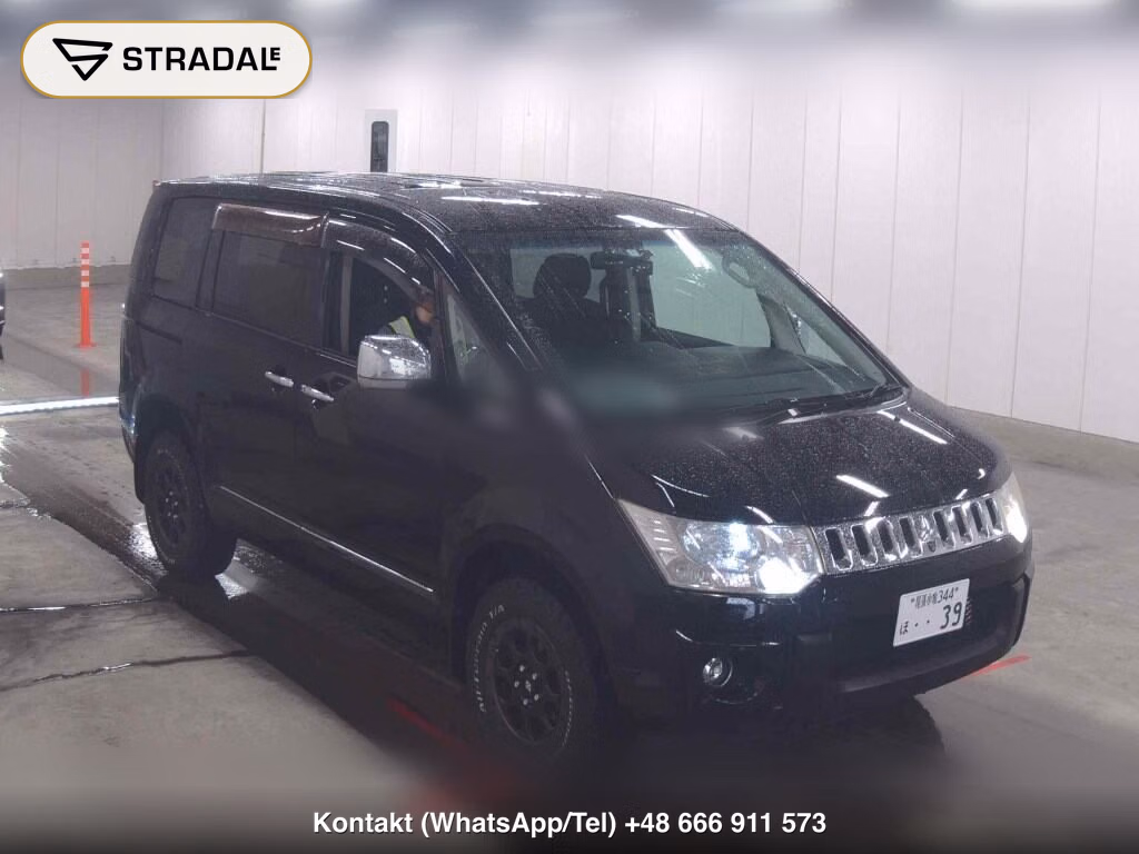 MITSUBISHI DELICA D:5 4WD G PREMIUM 2010, aukcja z Japonii, zdjęcie 1