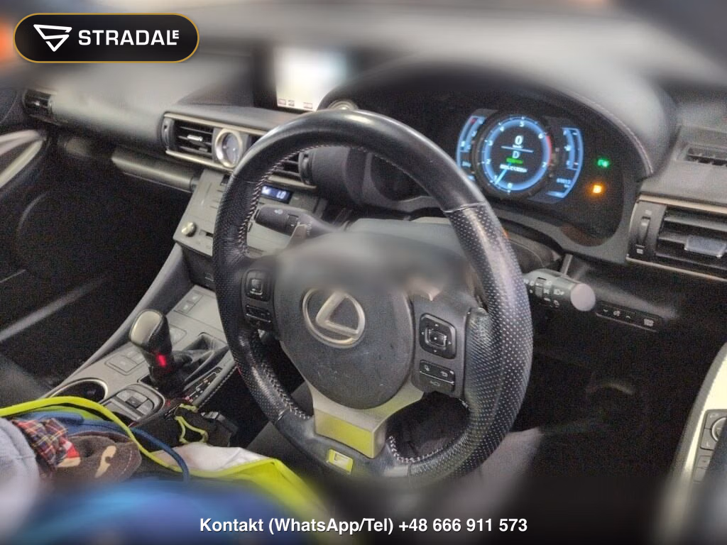 LEXUS RC RC200T F SPORT, miniaturka 4
