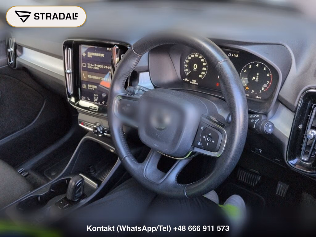 VOLVO XC40 T4 MOMENTUM, miniaturka 4