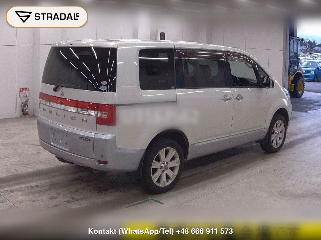 MITSUBISHI DELICA D:5 4WD CHAMONIX, miniaturka 6