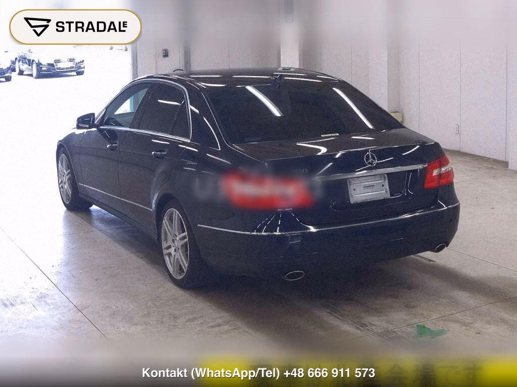 MERCEDES BENZ E-CLASS 4D E300, miniaturka 3