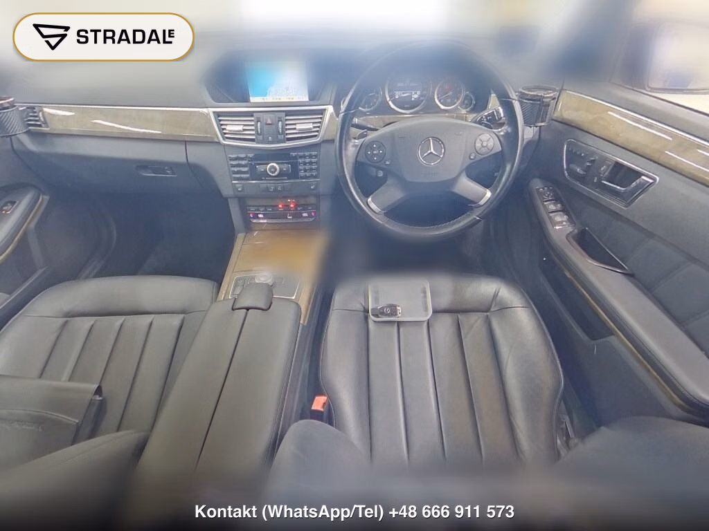 MERCEDES BENZ E-CLASS 4D E300, miniaturka 4