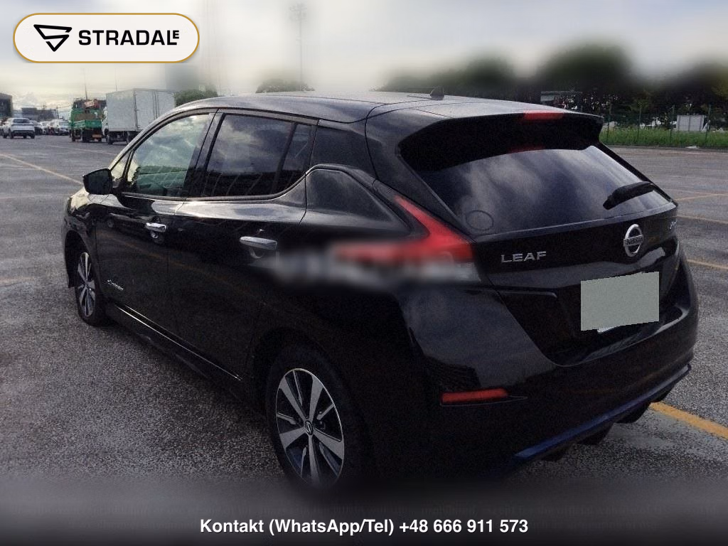 NISSAN LEAF X, miniaturka 3