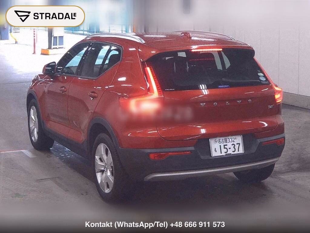VOLVO XC40 4WD T4 AWD MOMENTUM, miniaturka 3