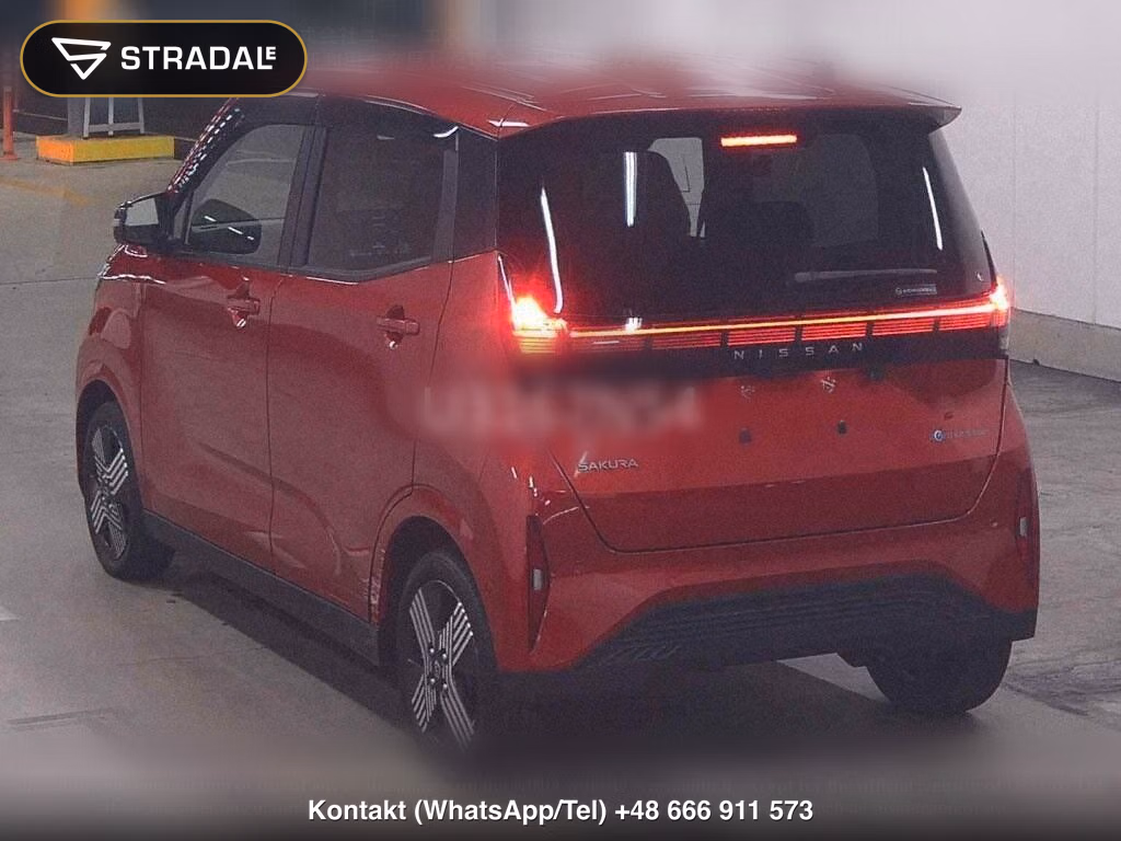 NISSAN SAKURA G, miniaturka 3
