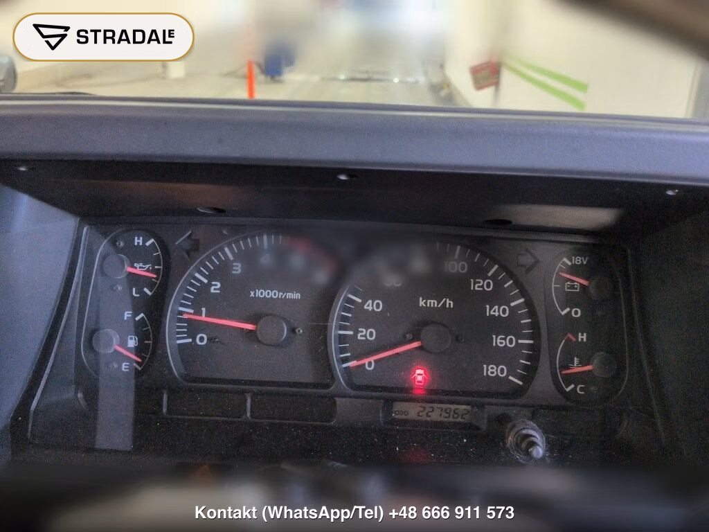 TOYOTA LAND CRUISER 70 5D 4WD ZX, miniaturka 7