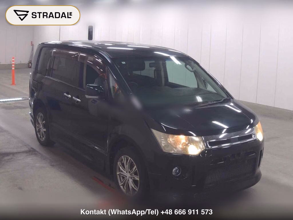 MITSUBISHI DELICA D:5 ROADEST G POWER PACKAGE 2010, aukcja z Japonii, zdjęcie 1