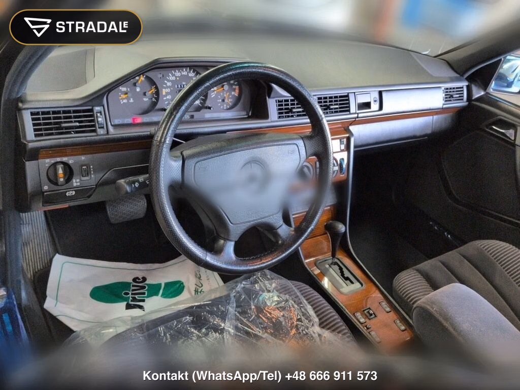 MERCEDES BENZ MEDIUM CLASS 4D 300E-24, miniaturka 4